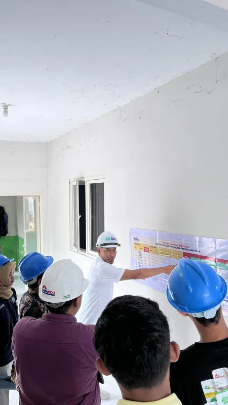 Evaluasi SOP bersama tim lapangan